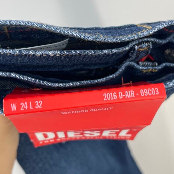 Diesel | NWT Indigo Y2K Boyfriend Slouchy Jeans 2016 D-Air 09C03 24 - Picture 11 of 13